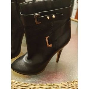 Guess High Heel bootie